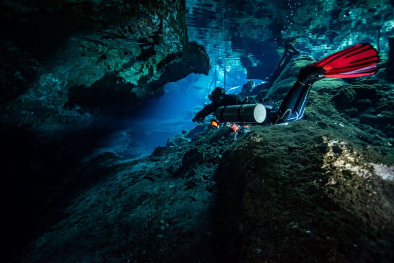 cenote scuba diving