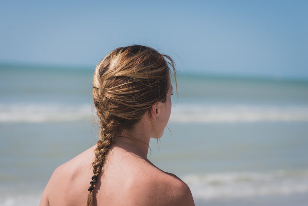 Scuba Hair Don't Care! 7 Easy Ways to Care for Long Hair when Scuba Diving￼  - Divepoint Mexico