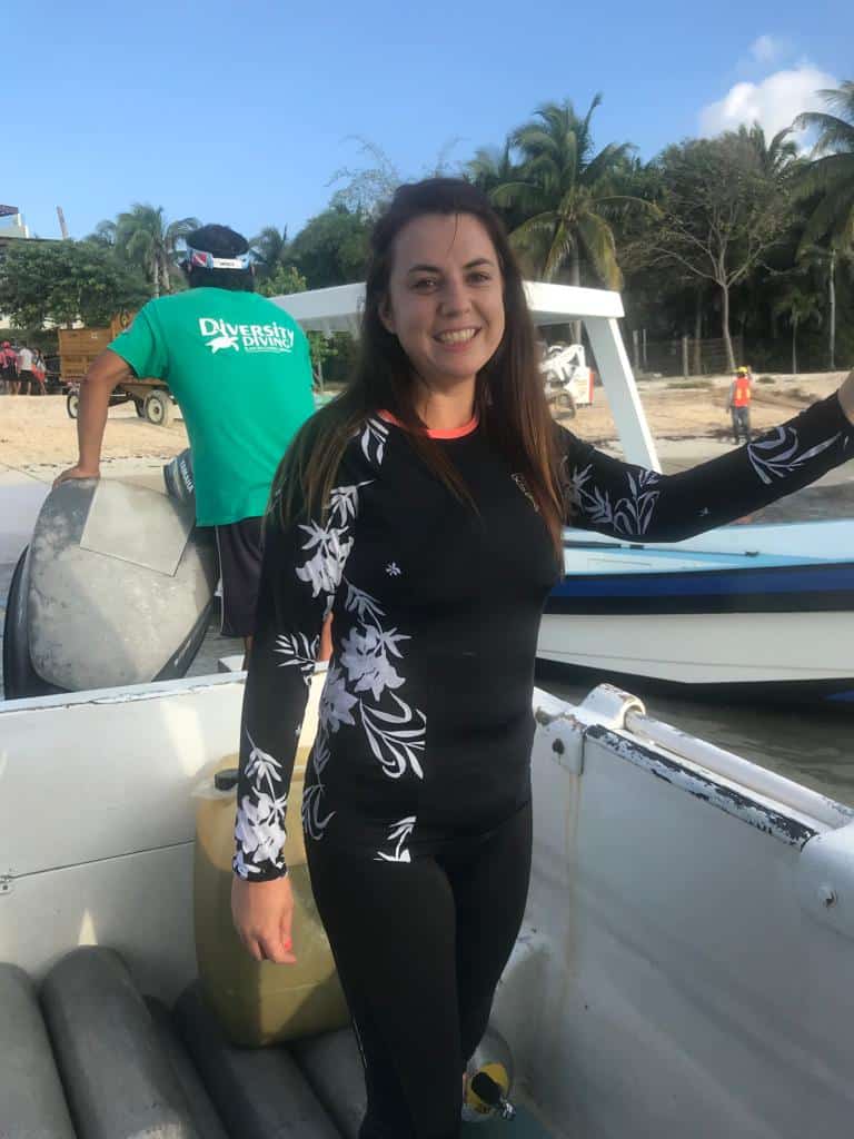 What To Wear Under A Wetsuit For Scuba Diving Divepoint Mexico